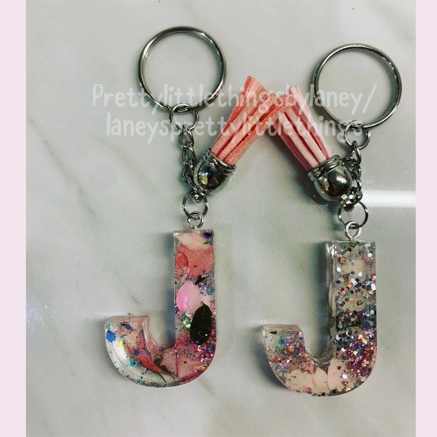 Initial keychains Floral (resin)