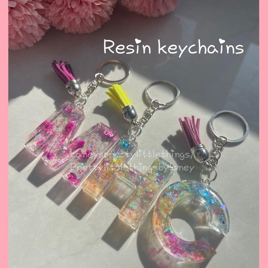 Initial keychains Clear with Sparkle (resin)